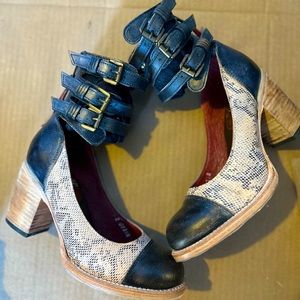 SOLD Freebird Bonnie